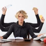 婚約後カードローンの残債に悩む・・1年で100万円を返す方法とは？